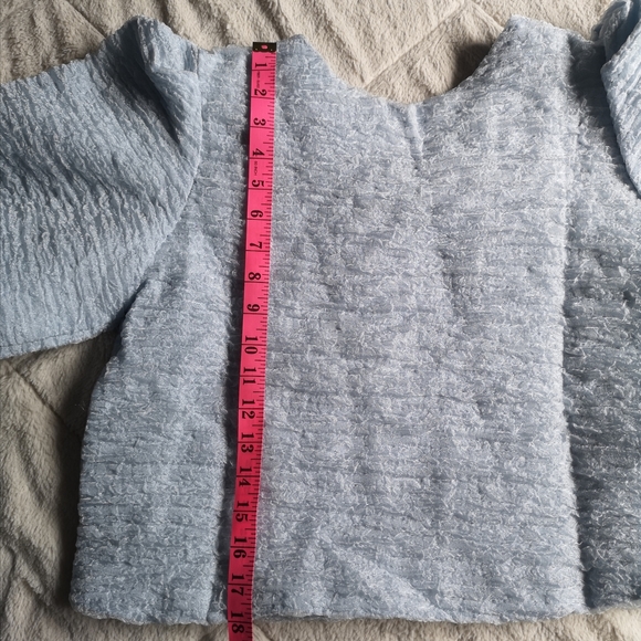 Chic top - Picture 10 of 10